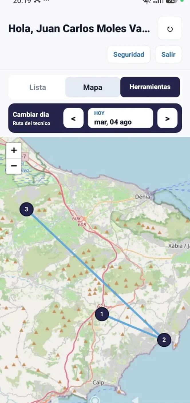 Su ruta del día sobre el mapa Mapa de la ruta del técnico con paradas numeradas y recorrido del día en la app okdigisaas